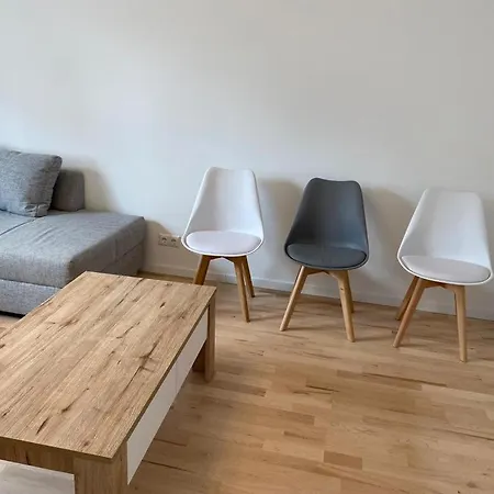 Apartment Diana Und Manuel Weinheim